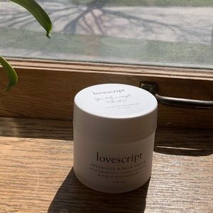 Love script décolleté & neck cream
